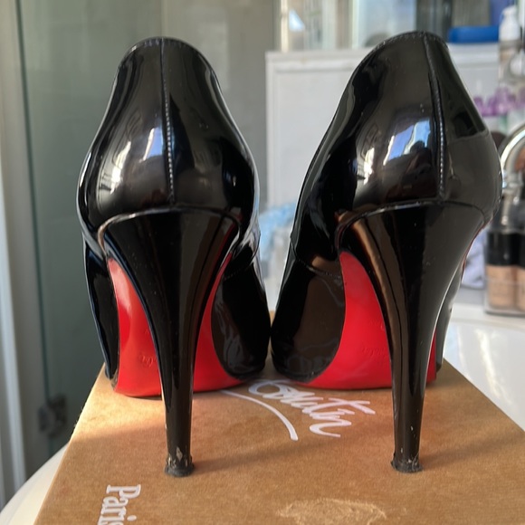 Black Christian loubtouin heels - Picture 4 of 11